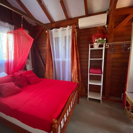 Bungalows Mathilde-Non Fumeur Bouillante Exteriér fotografie